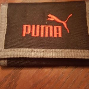 Men's official puma wallet with zipper